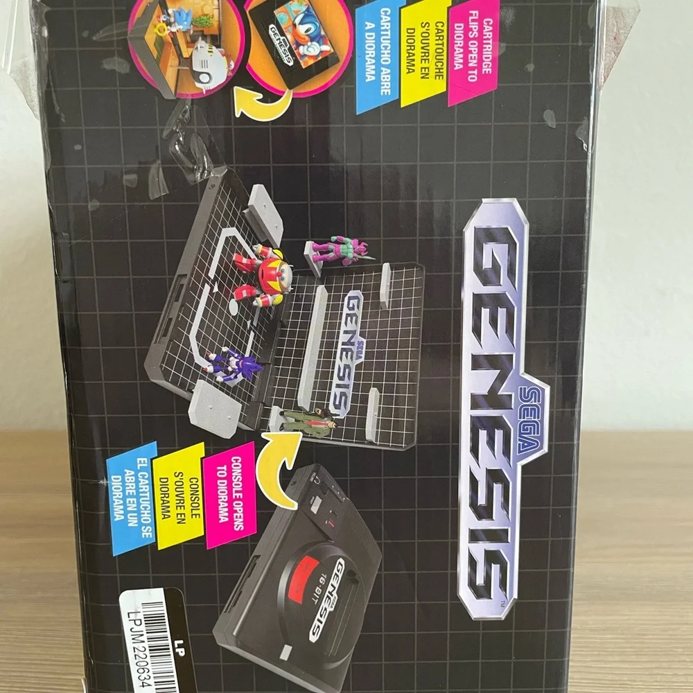 SEGA Genesis DIORAMA Console Heroes Supervillain Bundle - IN HAND NEW / SEALED